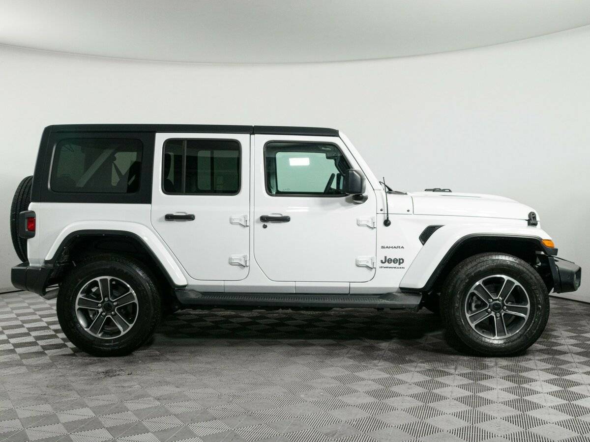 Купить Jeep Wrangler с пробегом. Фото: #3