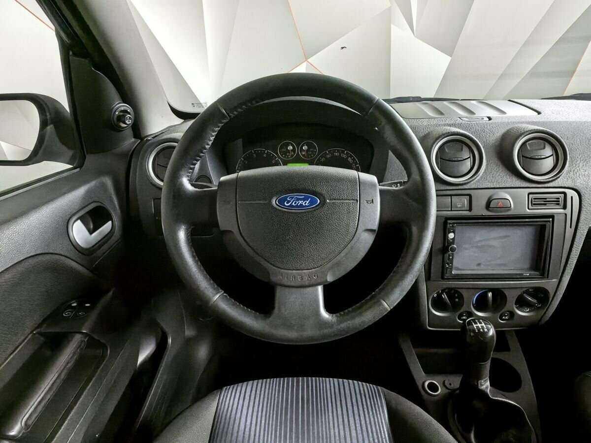 Купить Ford Fusion с пробегом. Фото: #14