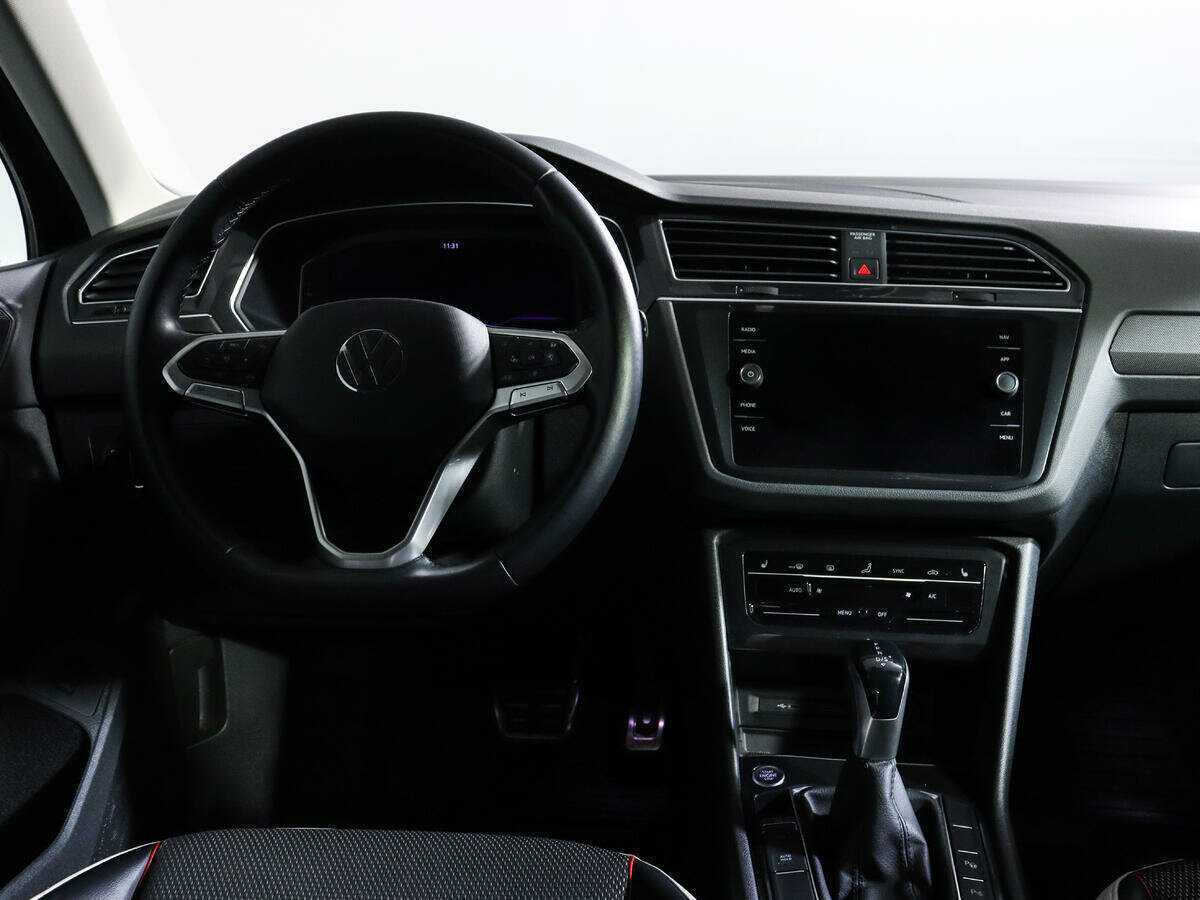 Купить Volkswagen Tiguan с пробегом. Фото: #9