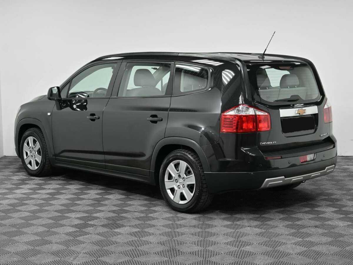 Купить Chevrolet Orlando с пробегом. Фото: #3