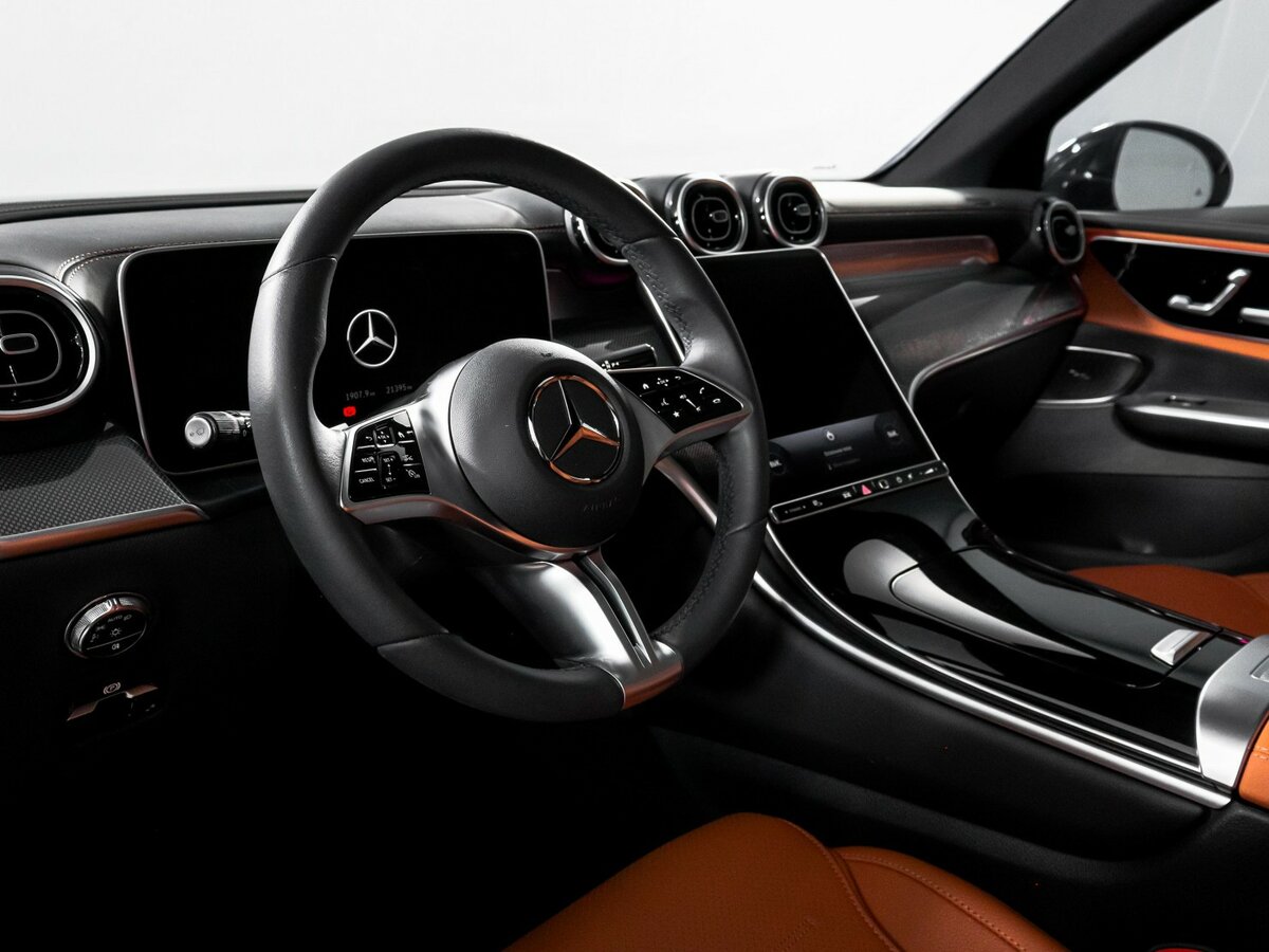 Купить Mercedes-Benz GLC с пробегом. Фото: #12