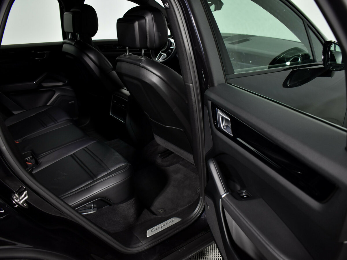 Купить Porsche Cayenne с пробегом. Фото: #9