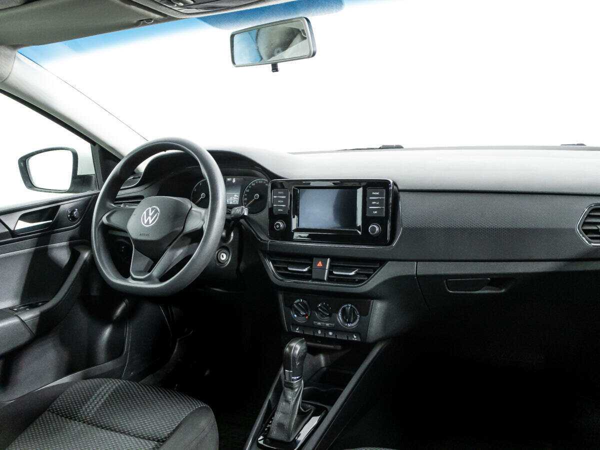 Купить Volkswagen Polo с пробегом. Фото: #8