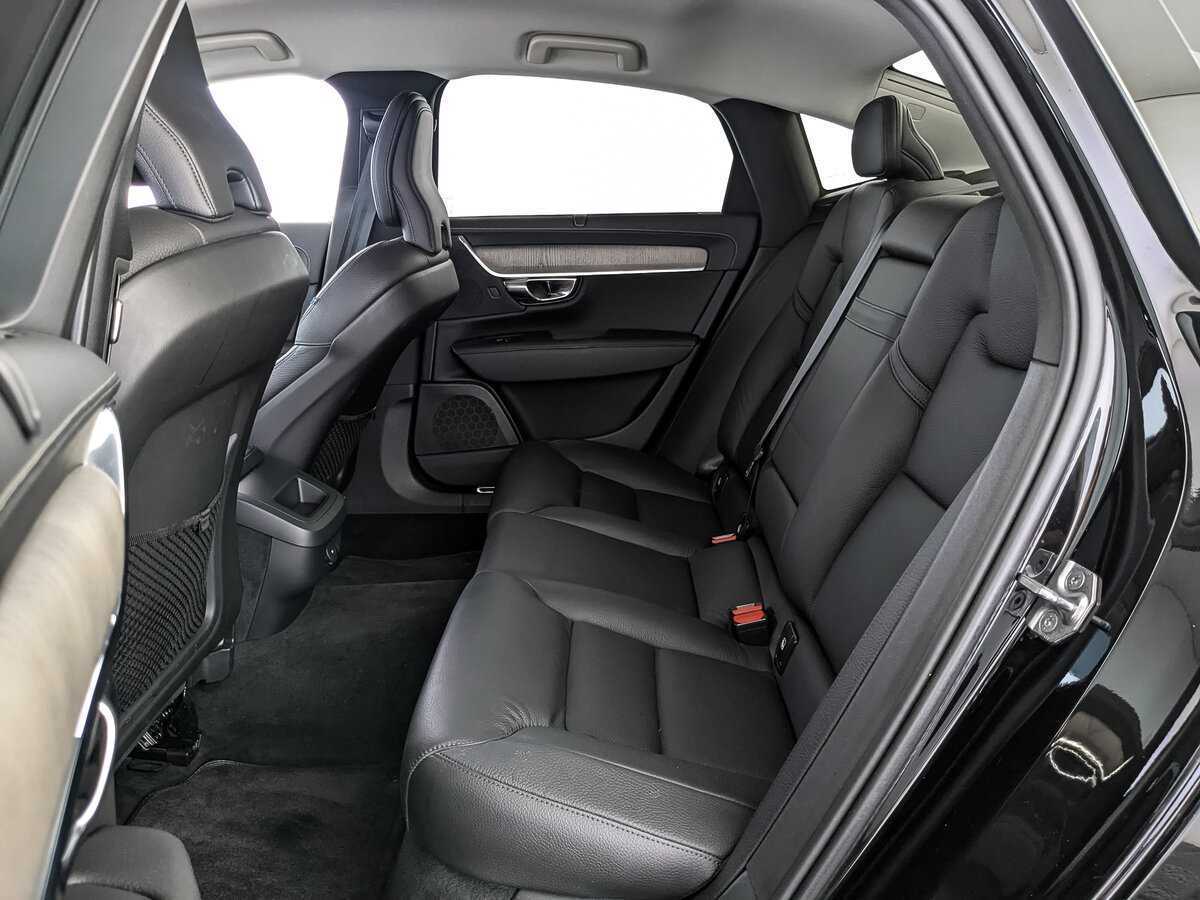 Купить Volvo S90 с пробегом. Фото: #13