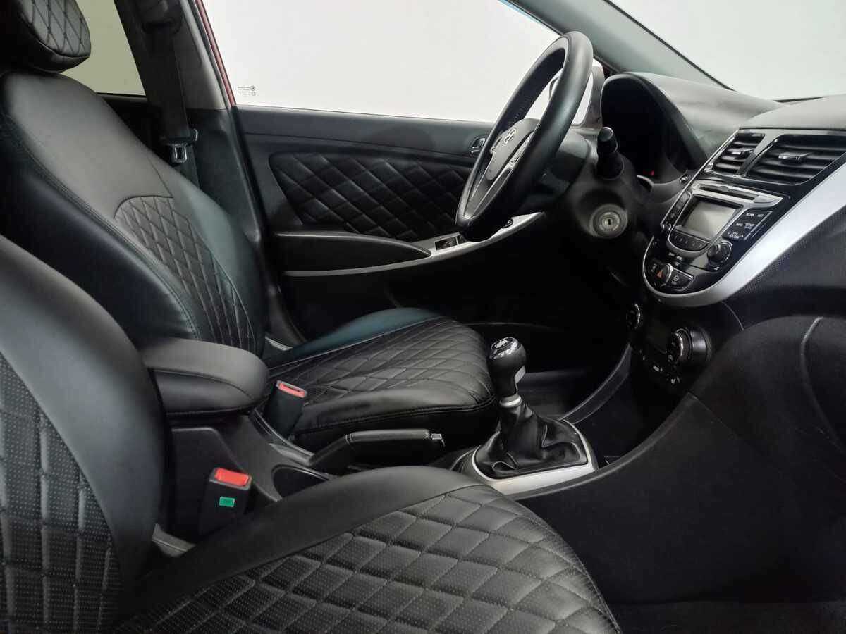 Купить Hyundai Solaris с пробегом. Фото: #9