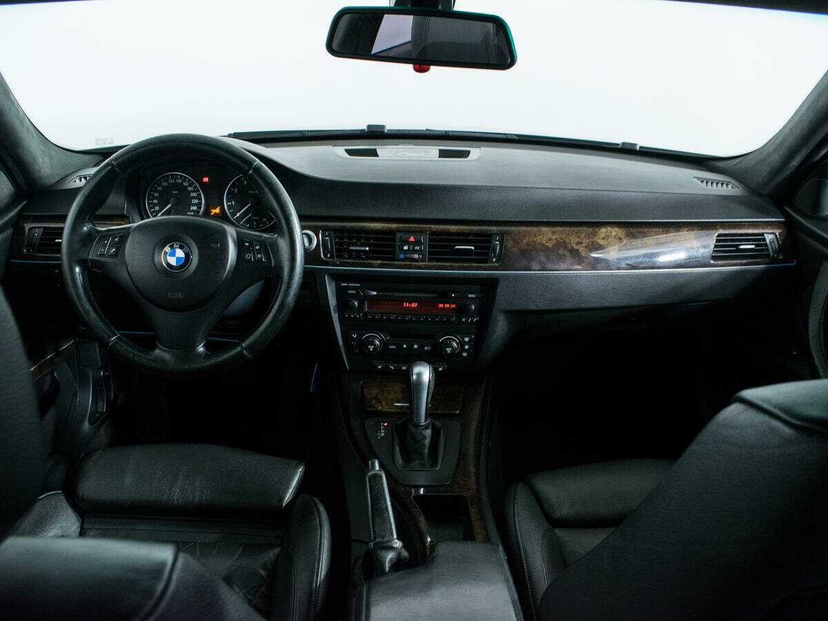 Купить BMW 3 серии с пробегом. Фото: #11