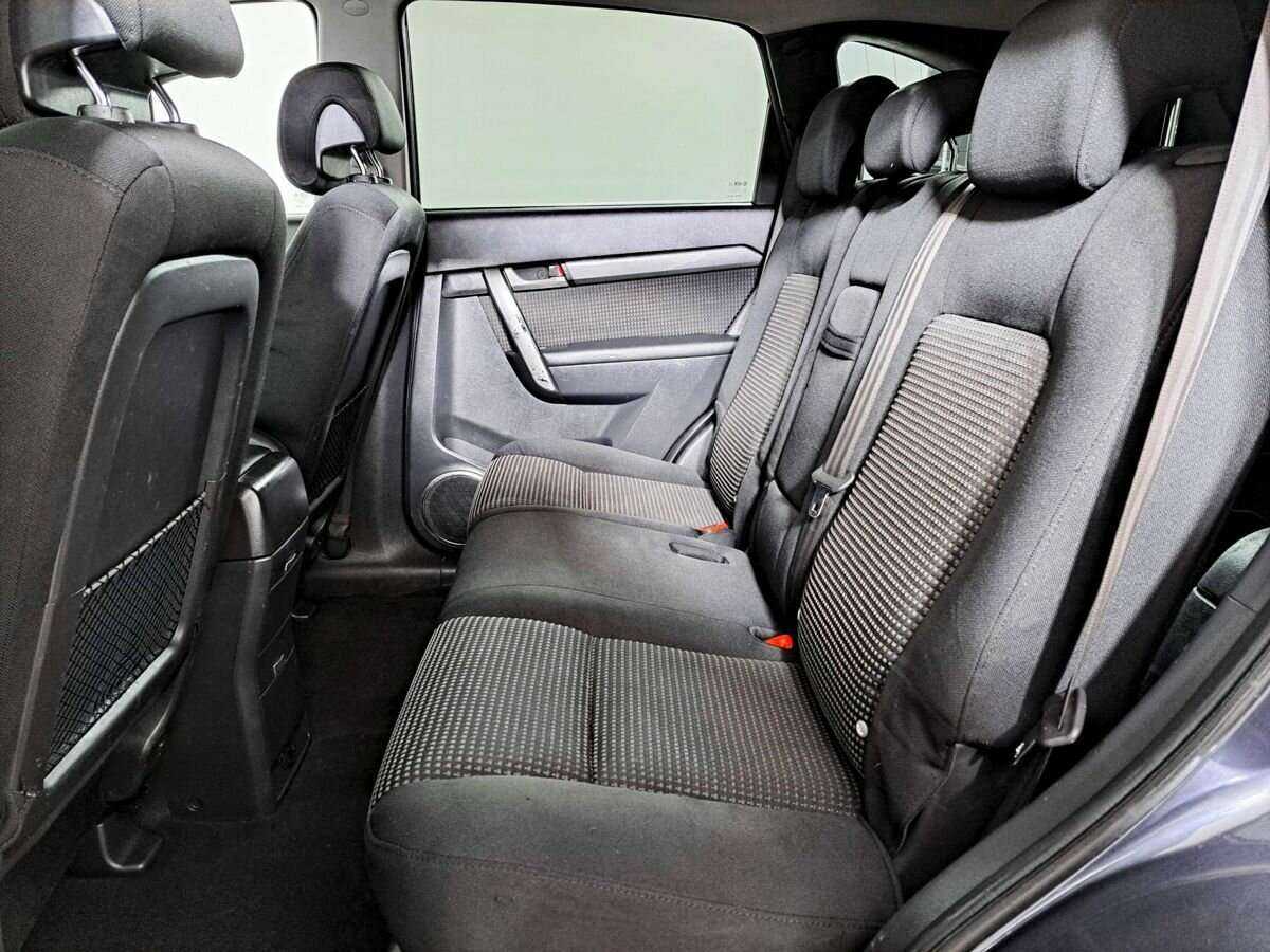 Купить Chevrolet Captiva с пробегом. Фото: #10