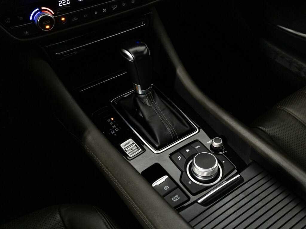 Купить Mazda 6 с пробегом. Фото: #17