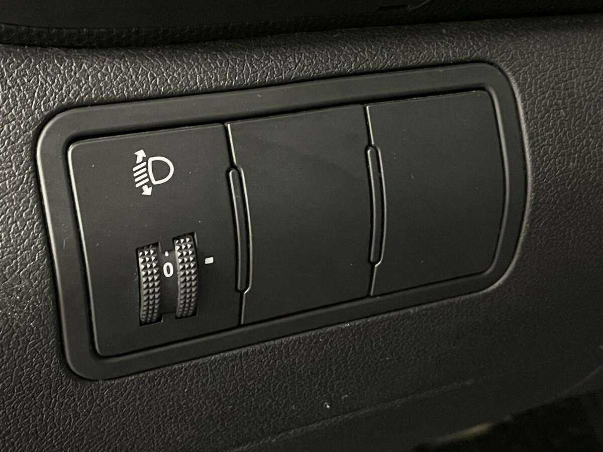 Купить Hyundai Solaris с пробегом. Фото: #8
