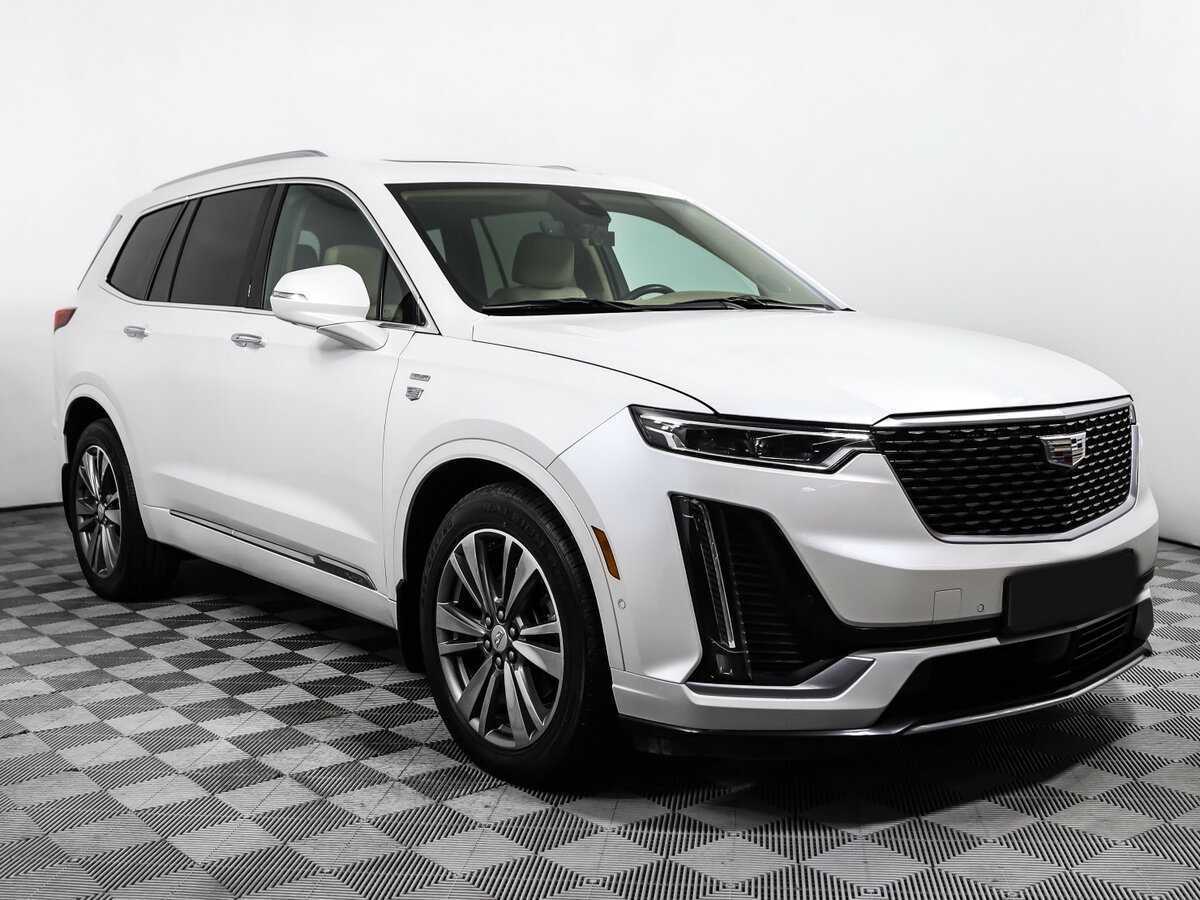 Купить Cadillac XT6 с пробегом. Фото: #2