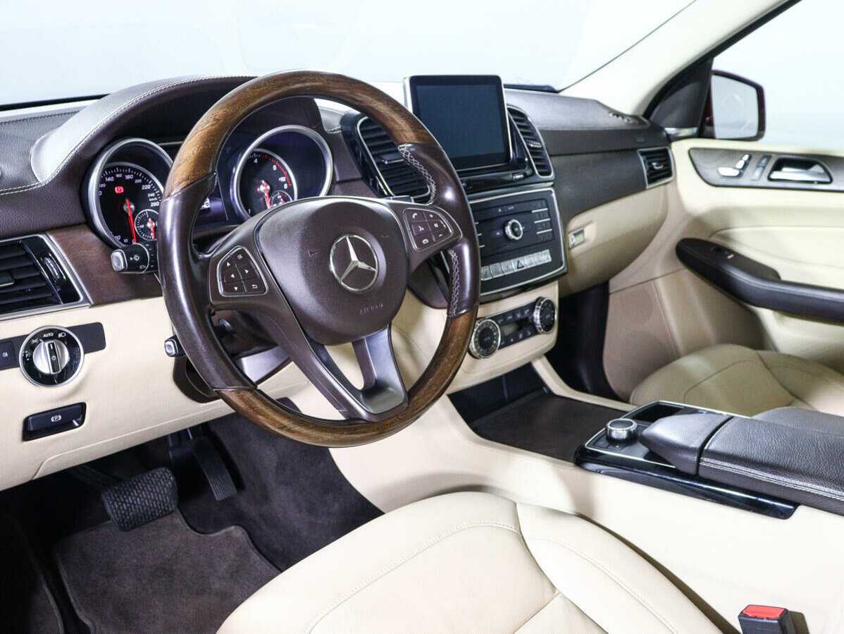 Купить Mercedes-Benz GLE с пробегом. Фото: #12