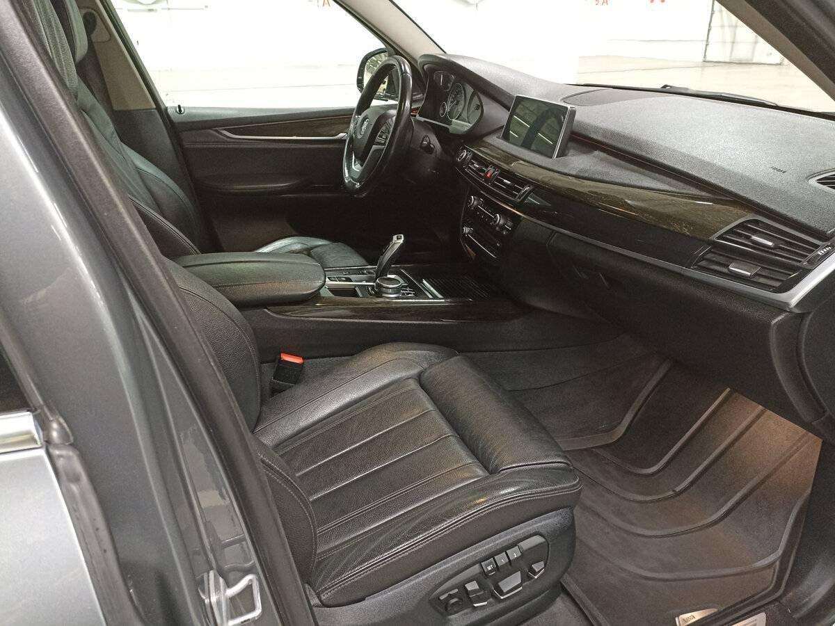Купить BMW X5 с пробегом. Фото: #9