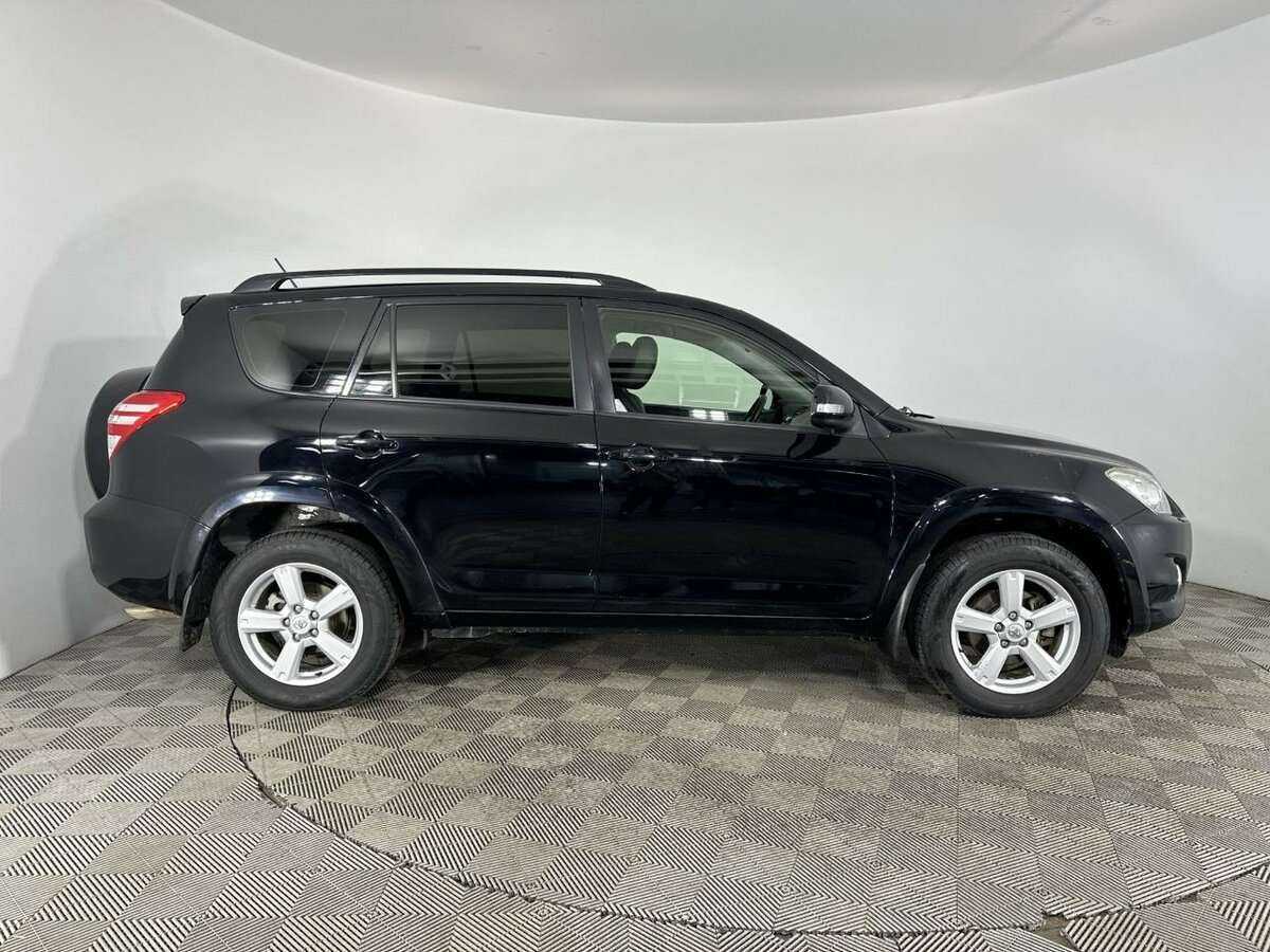 Купить Toyota RAV4 с пробегом. Фото: #2