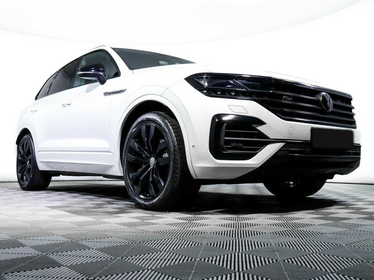 Купить Volkswagen Touareg с пробегом. Фото: #15