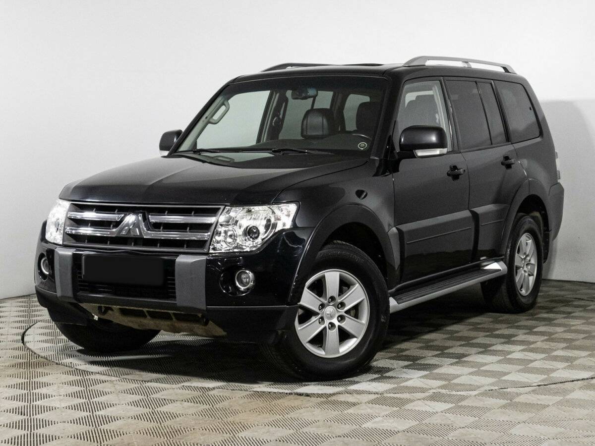 Купить Mitsubishi Pajero с пробегом. Посмотреть фото