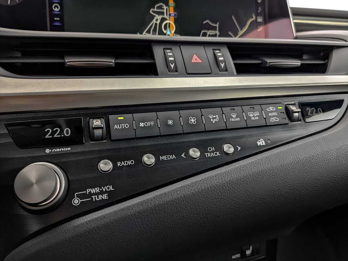 Купить Lexus ES с пробегом. Фото: #22