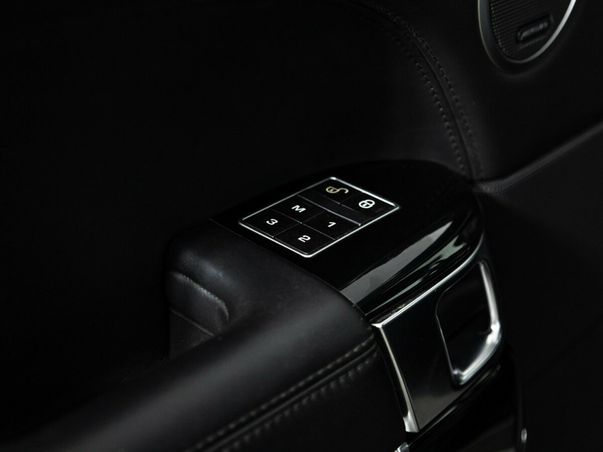 Купить Land Rover Range Rover с пробегом. Фото: #15