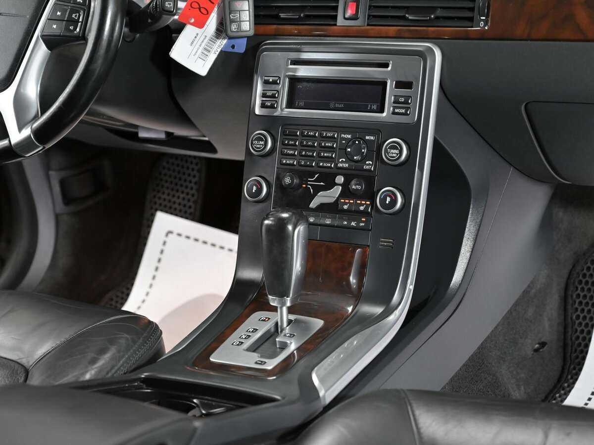 Купить Volvo XC70 с пробегом. Фото: #9