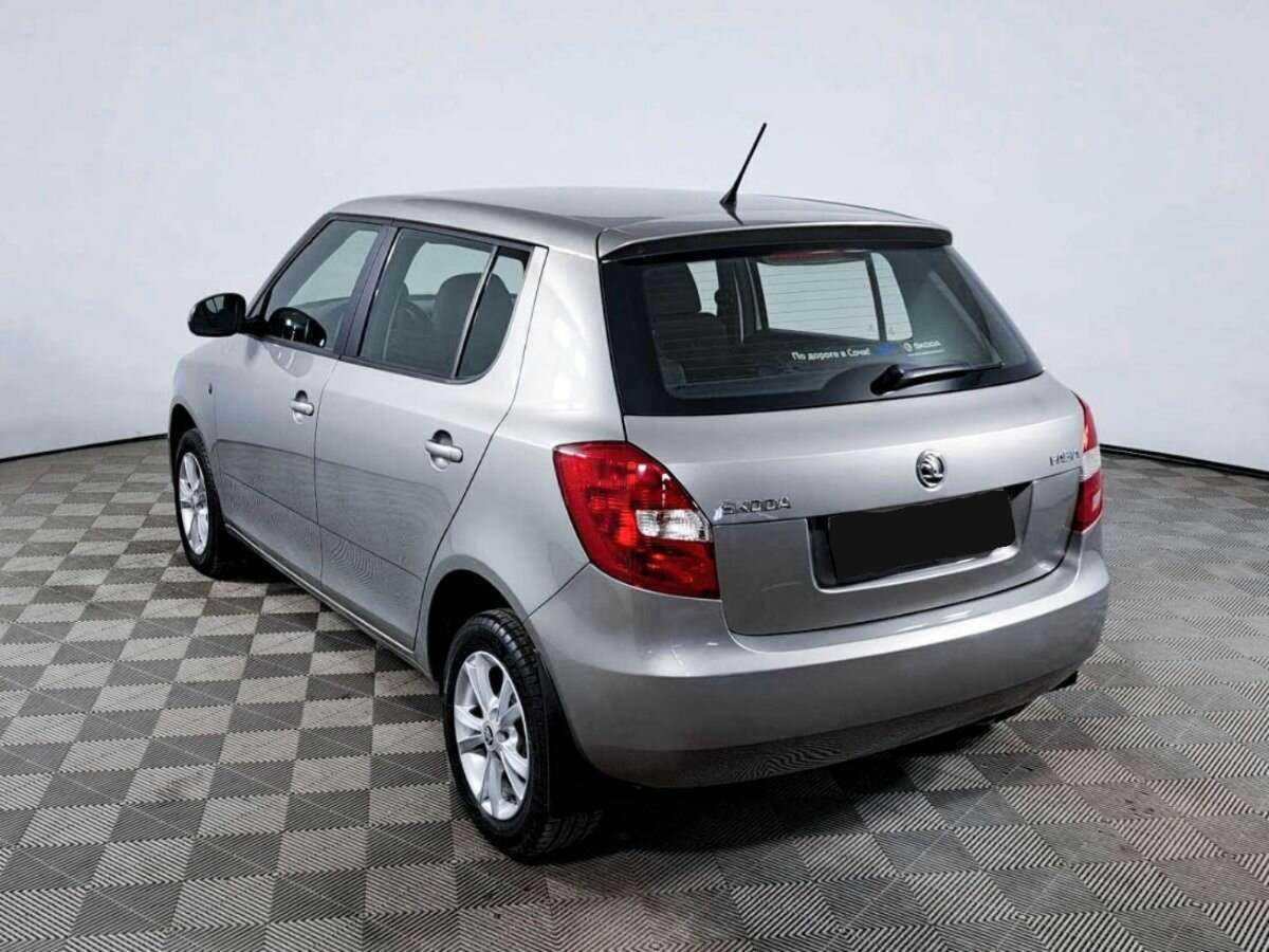 Купить Skoda Fabia с пробегом. Фото: #6