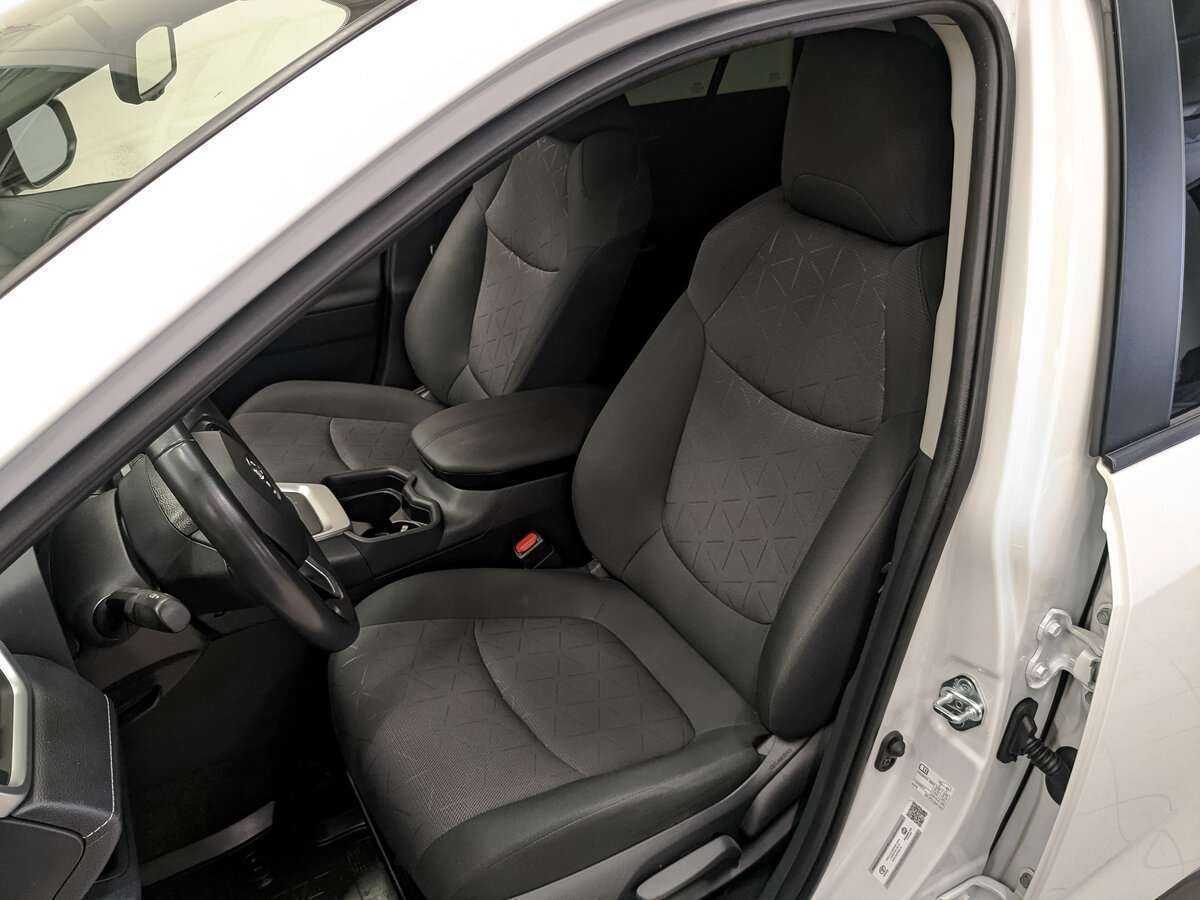 Купить Toyota RAV4 с пробегом. Фото: #15