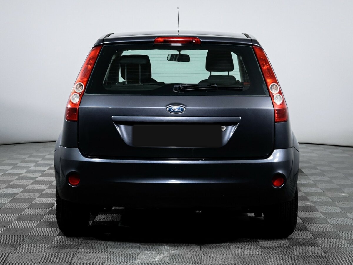 Купить Ford Fiesta с пробегом. Фото: #4