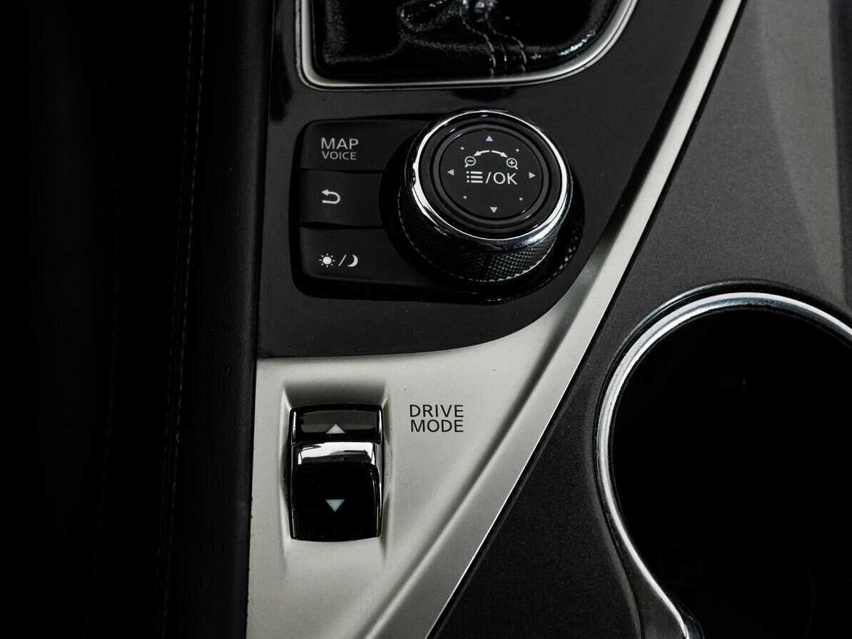 Купить Infiniti Q50 с пробегом. Фото: #12