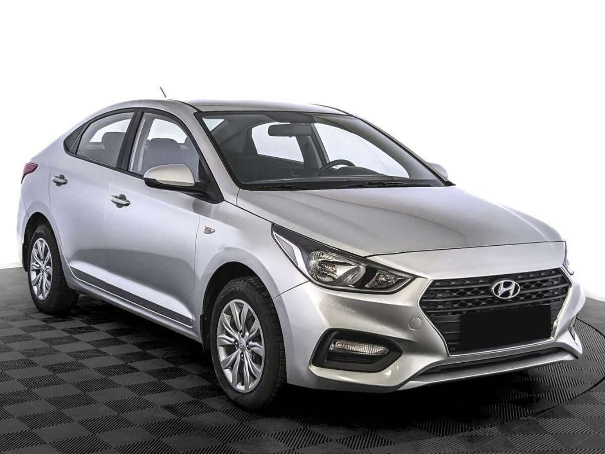 Купить Hyundai Solaris с пробегом. Фото: #2