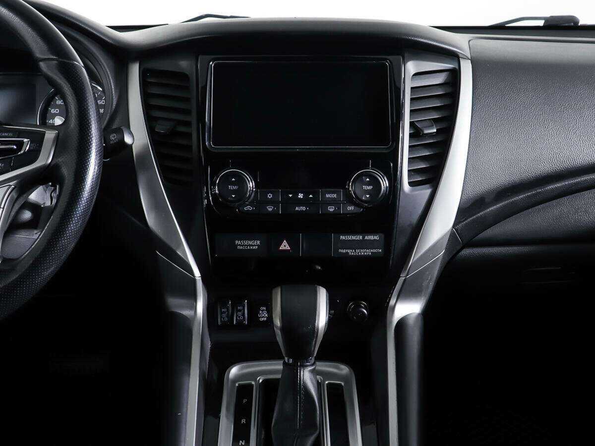 Купить Mitsubishi Pajero Sport с пробегом. Фото: #13