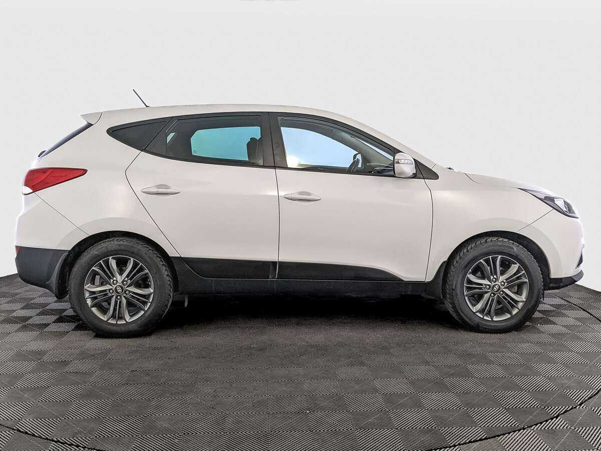 Купить Hyundai ix35 с пробегом. Фото: #3
