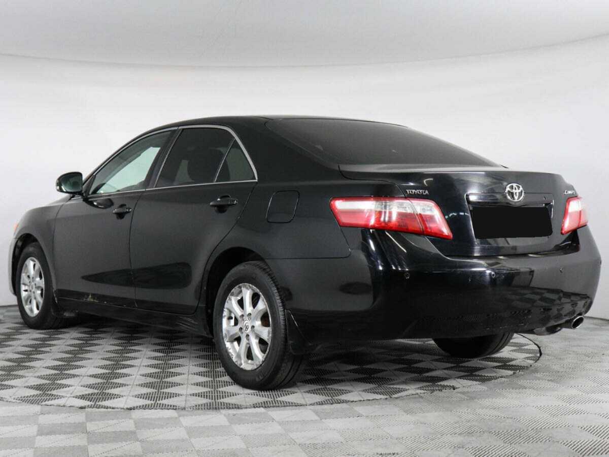 Купить Toyota Camry с пробегом. Фото: #3