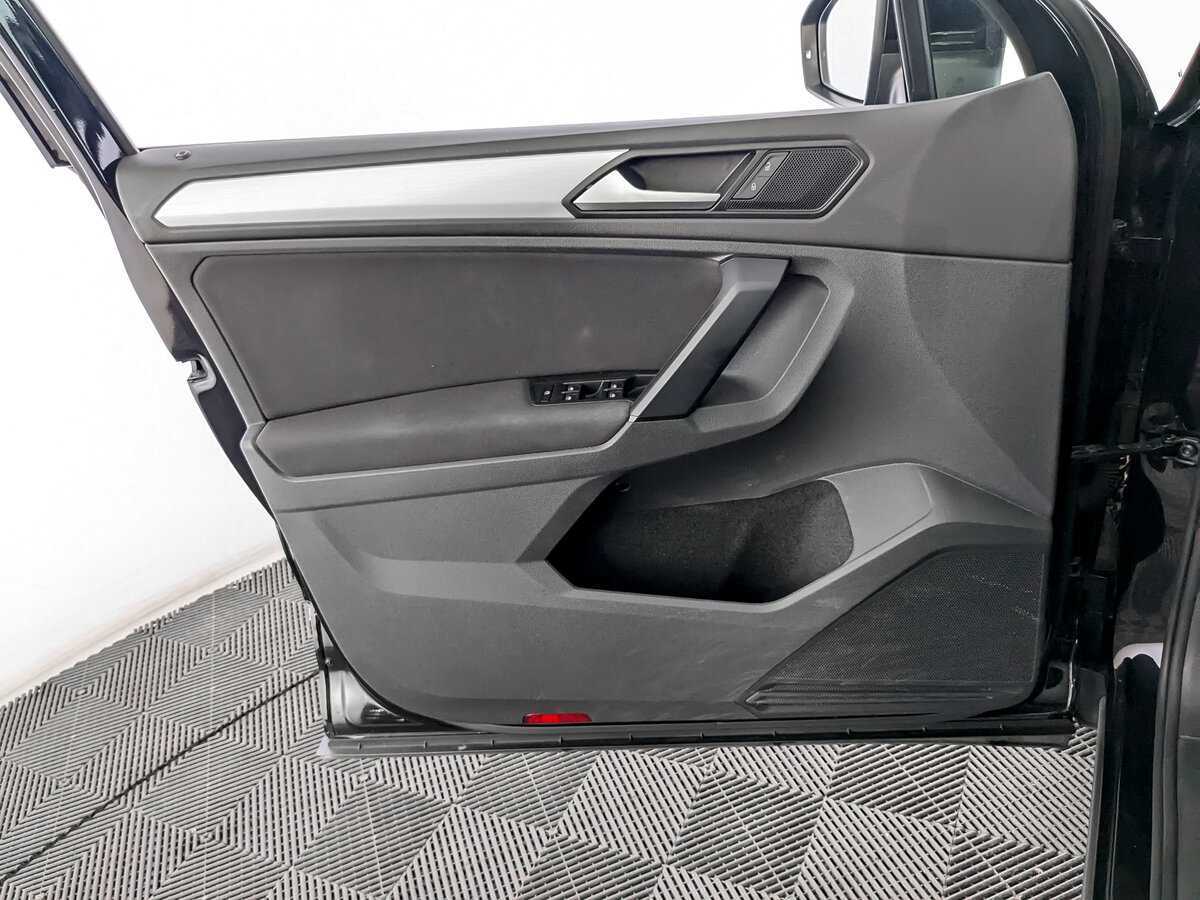 Купить Volkswagen Tiguan с пробегом. Фото: #13