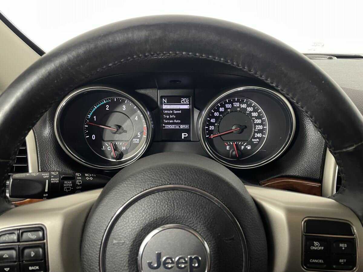 Купить Jeep Grand Cherokee с пробегом. Фото: #10