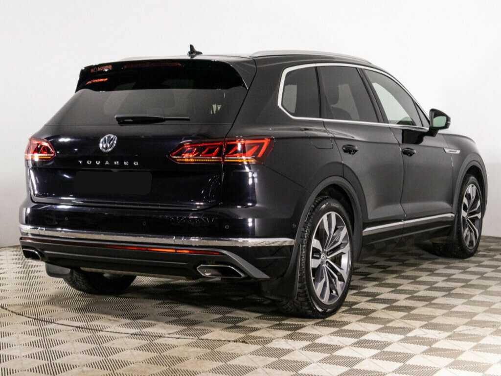 Купить Volkswagen Touareg с пробегом. Фото: #4