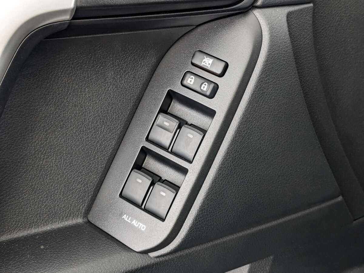 Купить Toyota Land Cruiser Prado с пробегом. Фото: #21