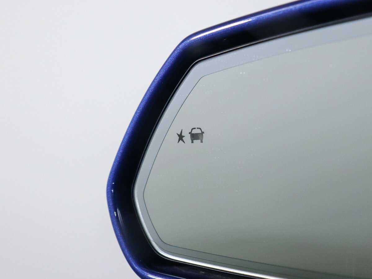 Купить Chevrolet Camaro с пробегом. Фото: #17