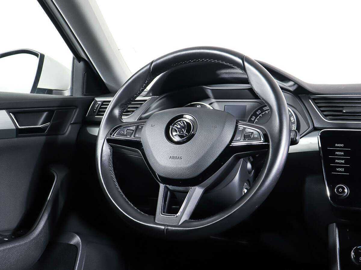 Купить Skoda Superb с пробегом. Фото: #12