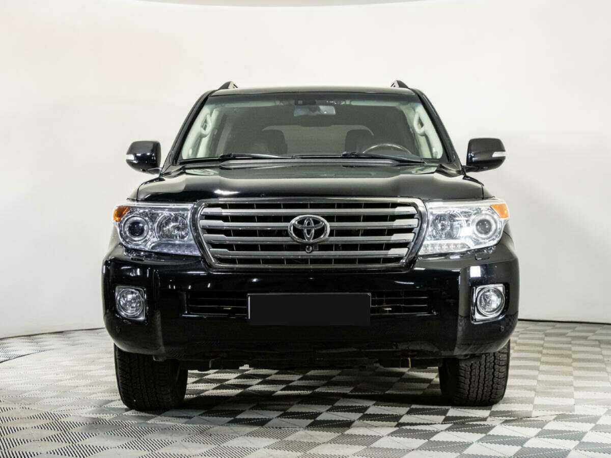 Купить Toyota Land Cruiser с пробегом. Фото: #1