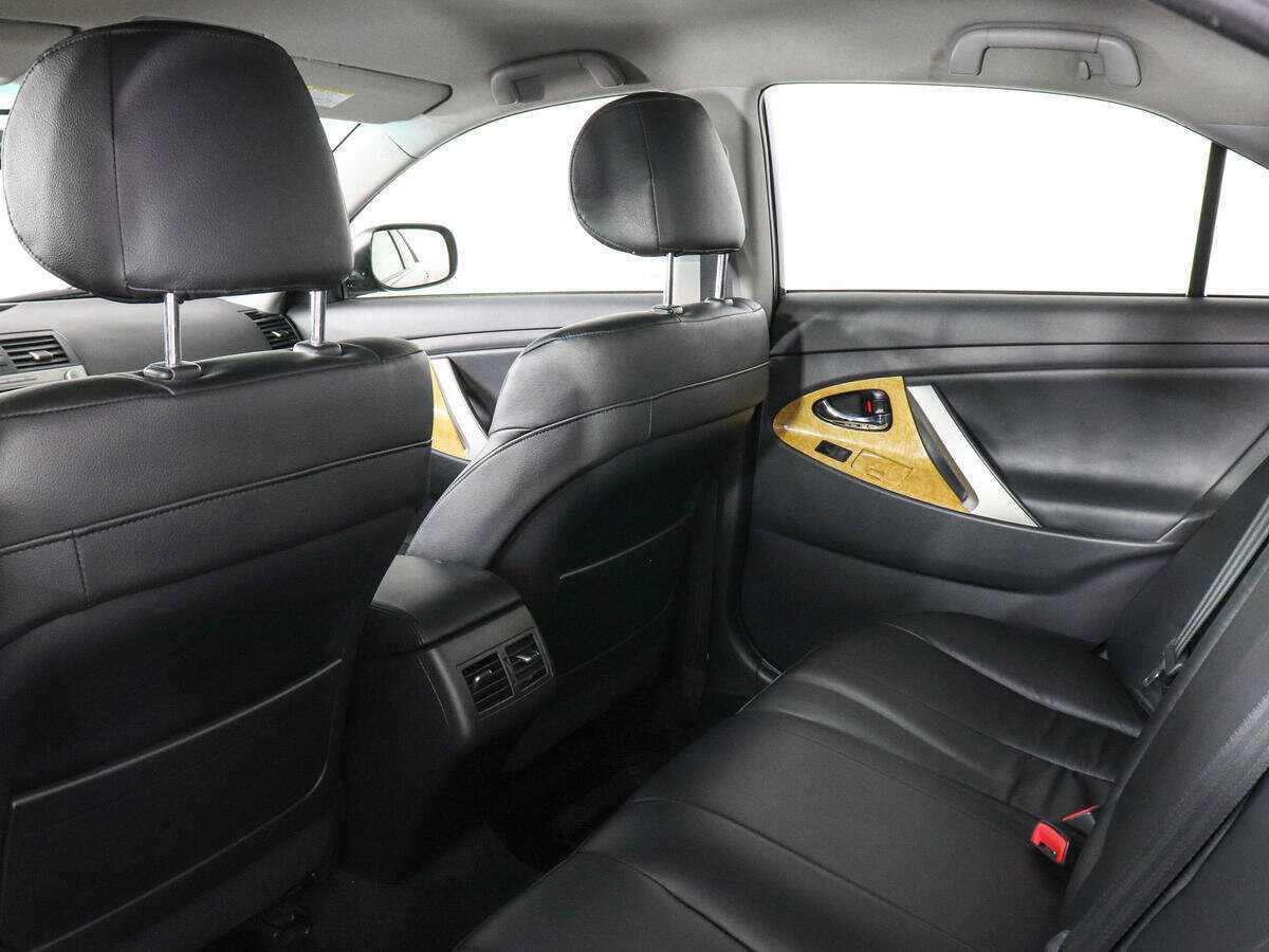 Купить Toyota Camry с пробегом. Фото: #11