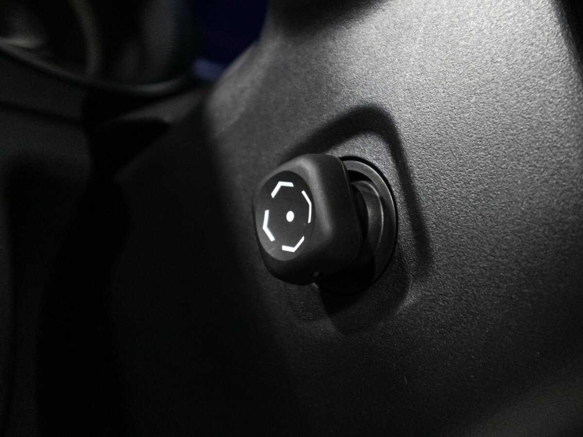 Купить Toyota Camry с пробегом. Фото: #19