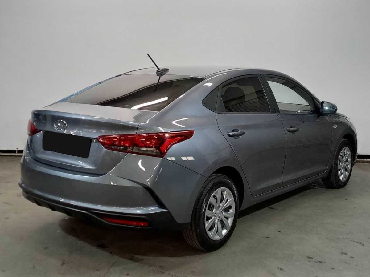 Купить Hyundai Solaris с пробегом. Фото: #3