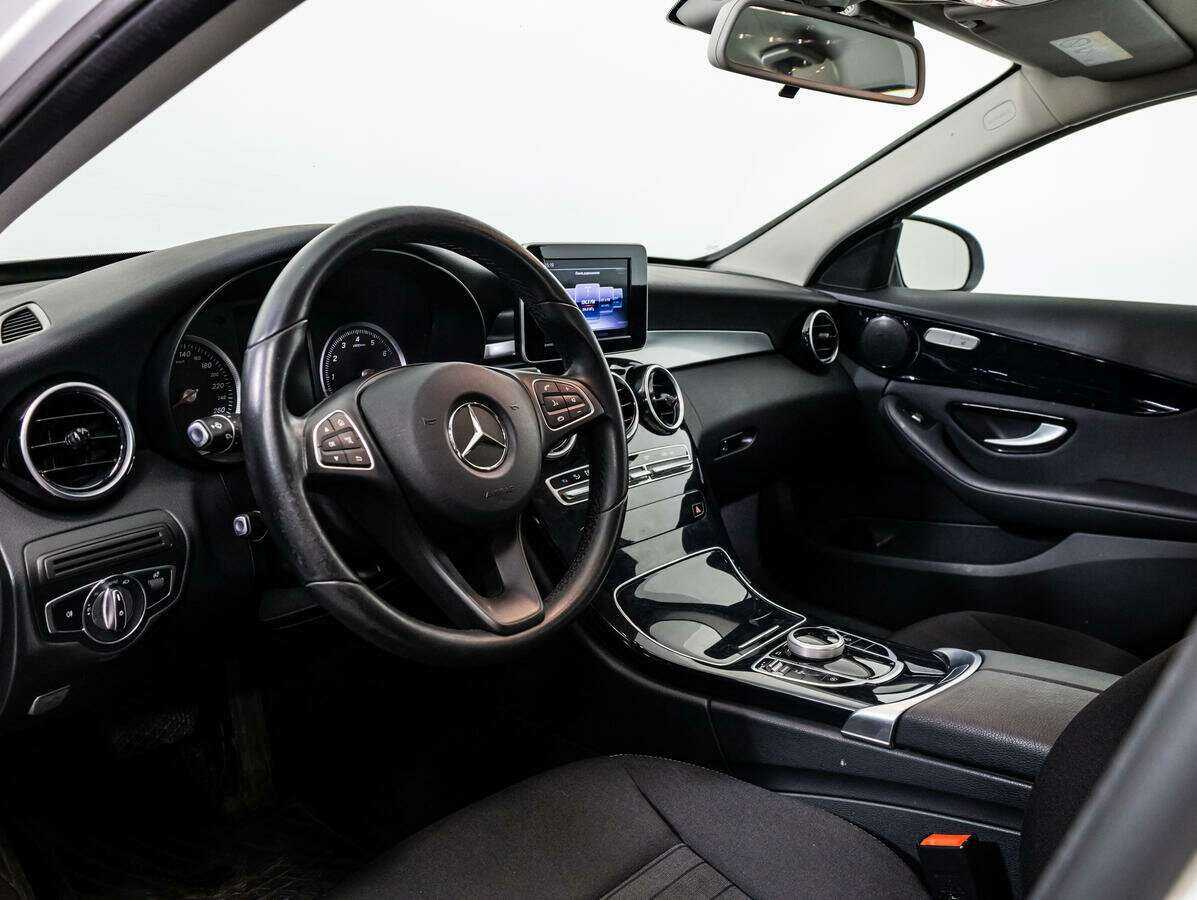 Купить Mercedes-Benz C-Класс с пробегом. Фото: #9