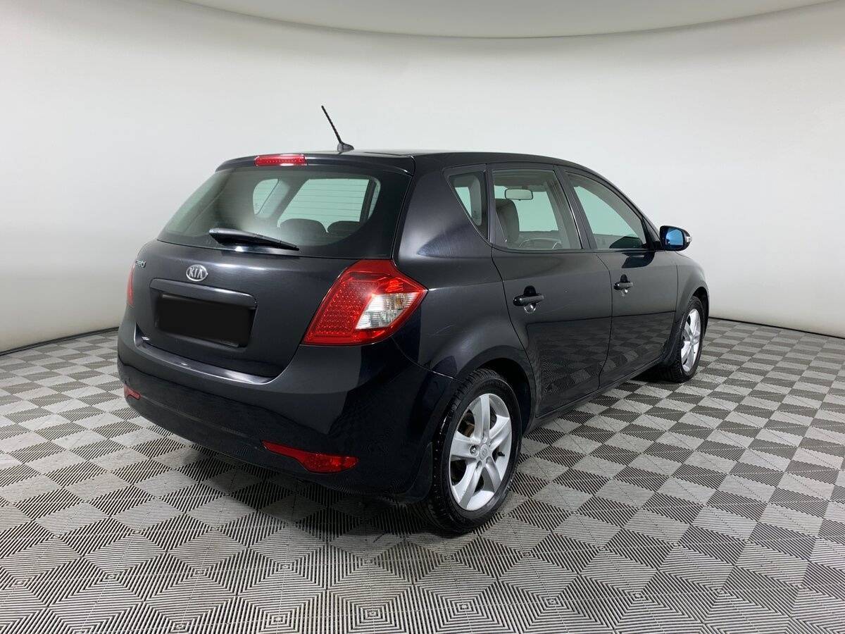 Купить Kia Ceed с пробегом. Фото: #4