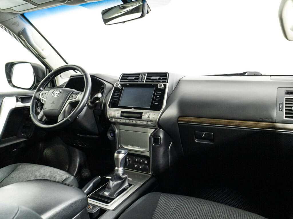 Купить Toyota Land Cruiser Prado с пробегом. Фото: #8