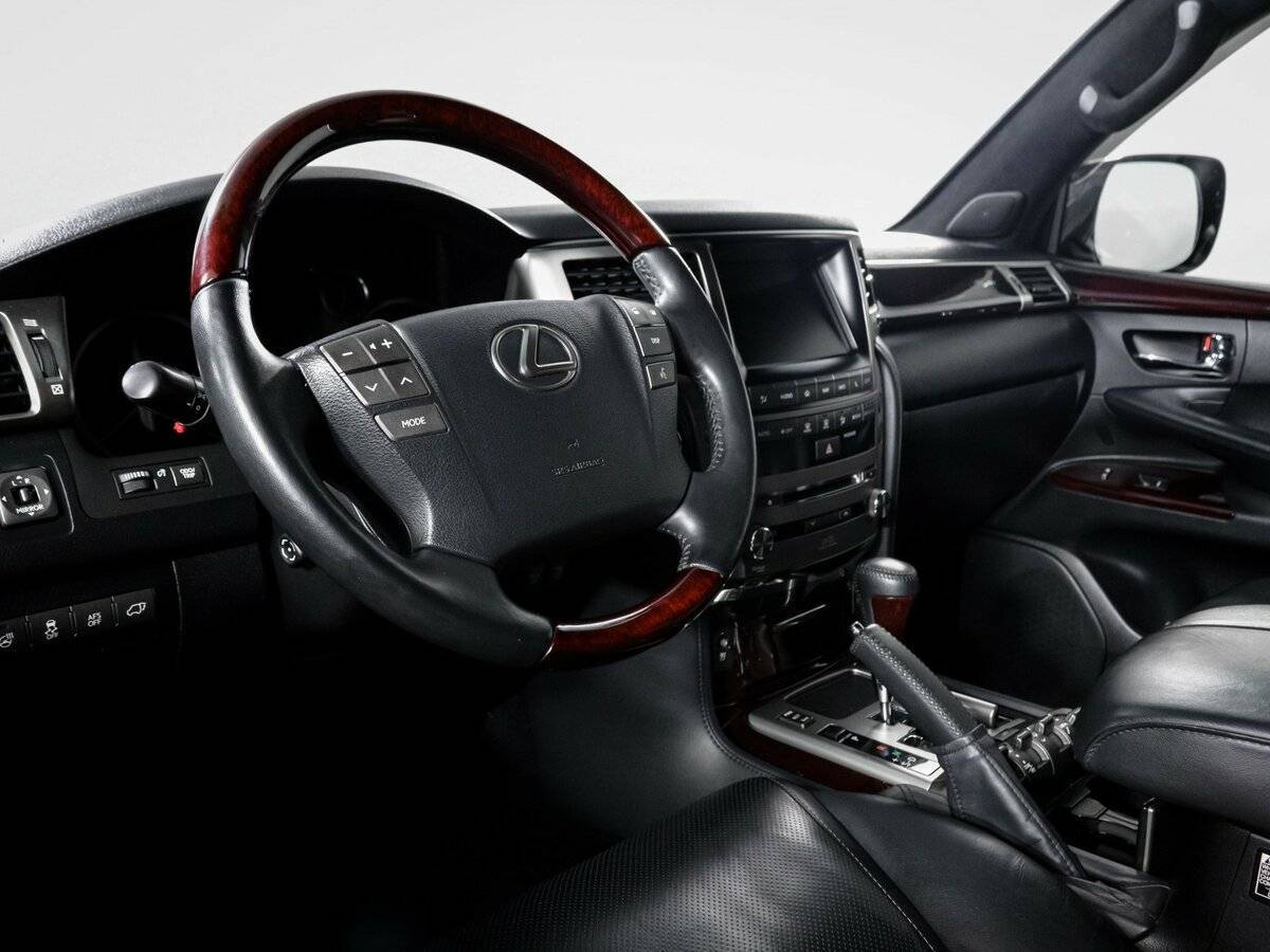Купить Lexus LX с пробегом. Фото: #13