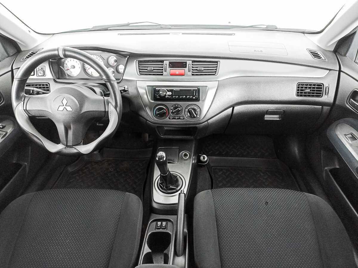 Купить Mitsubishi Lancer с пробегом. Фото: #11