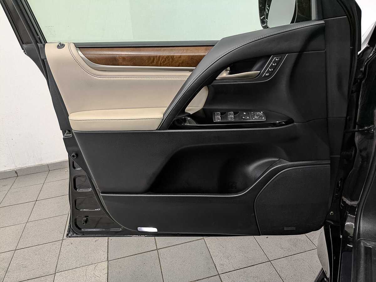 Купить Lexus LX с пробегом. Фото: #18
