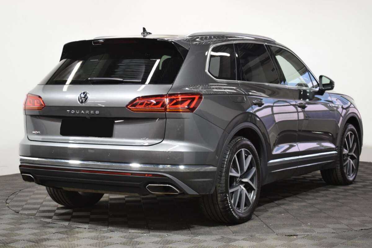 Купить Volkswagen Touareg с пробегом. Фото: #3
