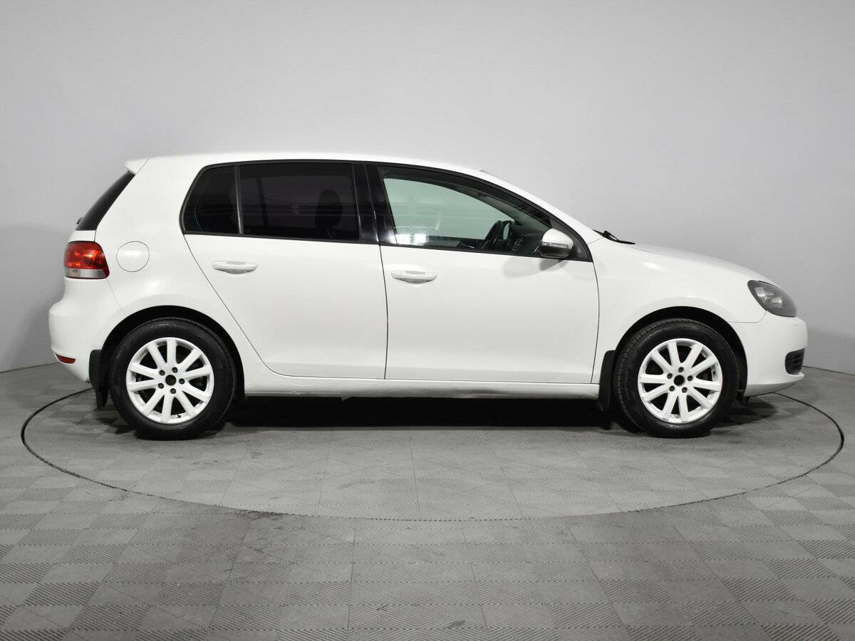 Купить Volkswagen Golf с пробегом. Фото: #3