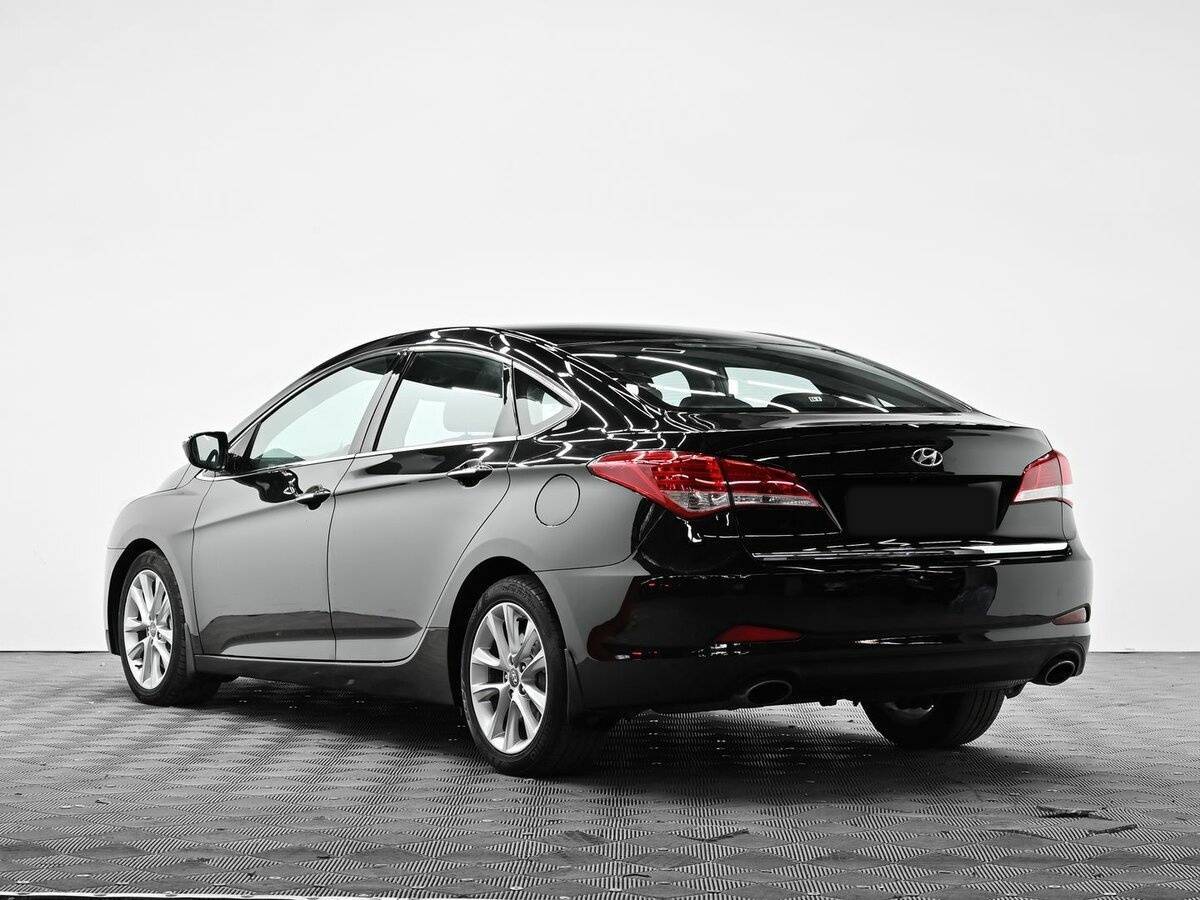 Купить Hyundai i40 с пробегом. Фото: #2