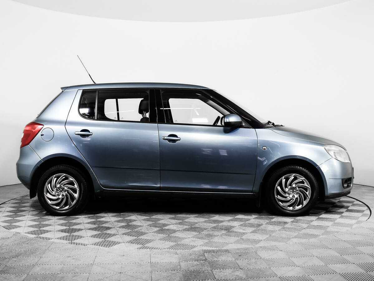 Купить Skoda Fabia с пробегом. Фото: #3